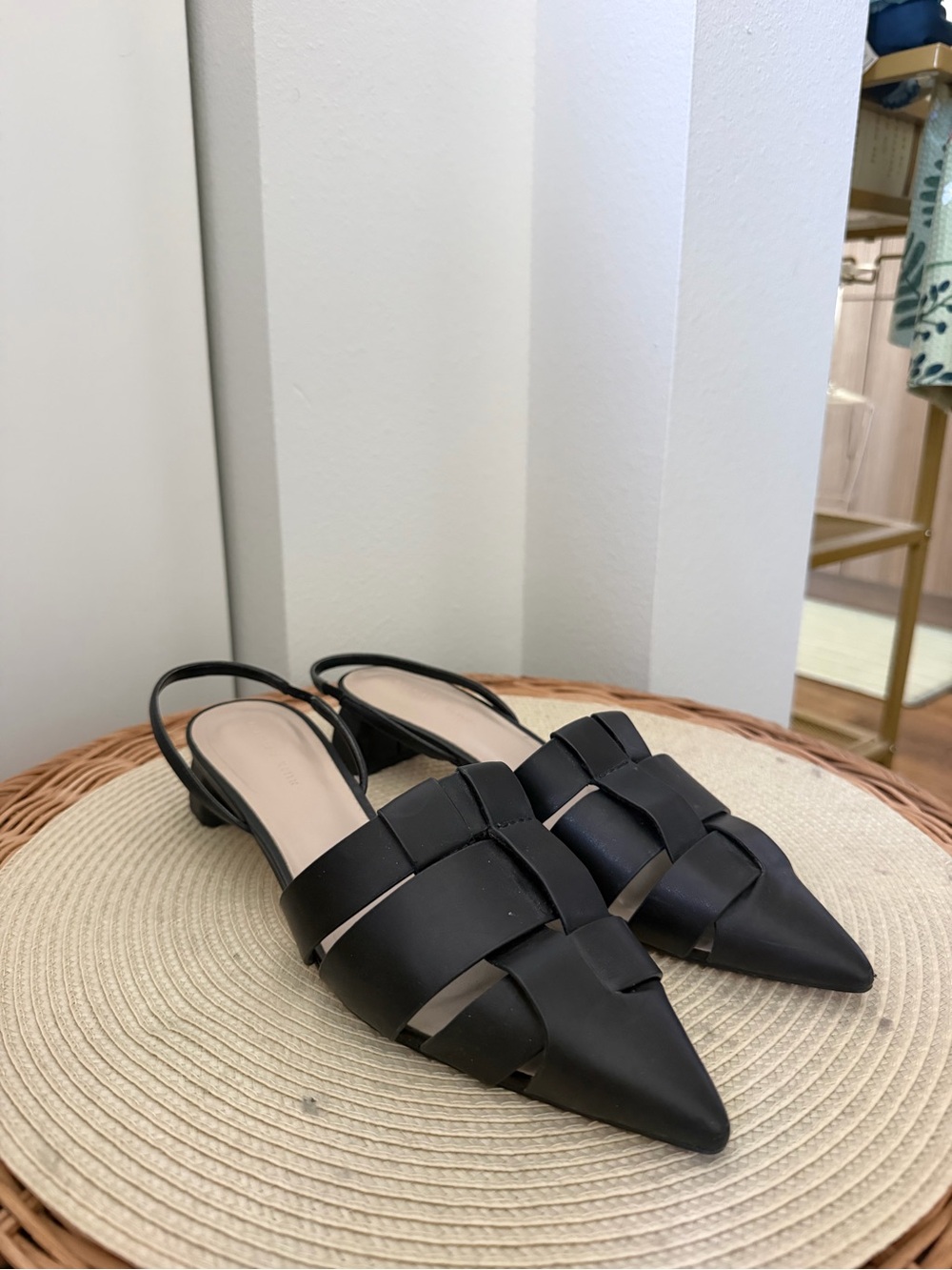 Charles & Keith Black Woven Pointed Slingback Flats Size 39 - Picture 3 of 6